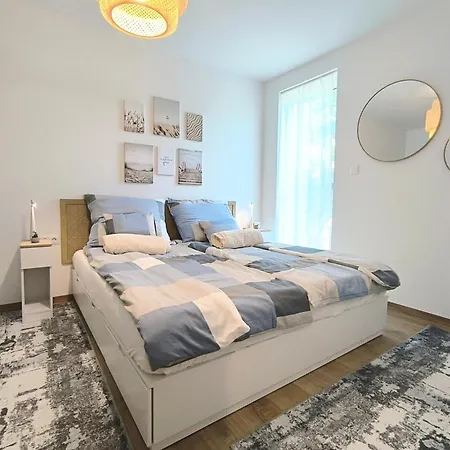 Helikon Beach Apartment Apartment