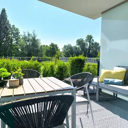 Helikon Beach Apartment Apartment *